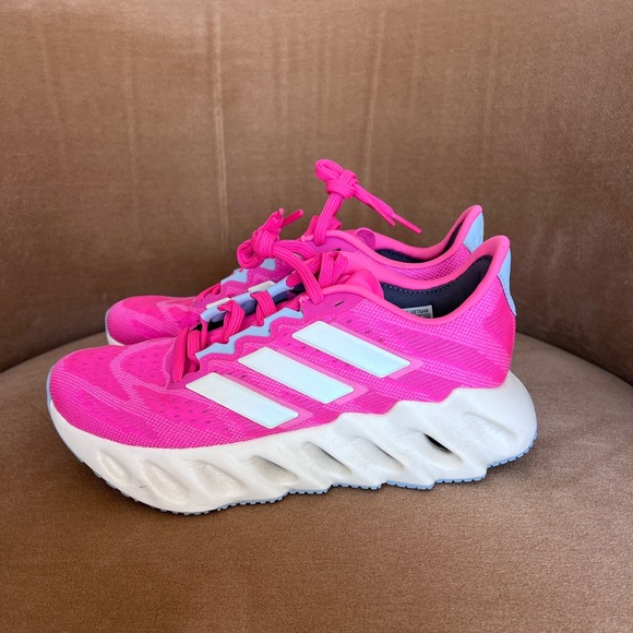 Adidas SWITCH FWD RUNNING SHOES - Picture 3 of 8